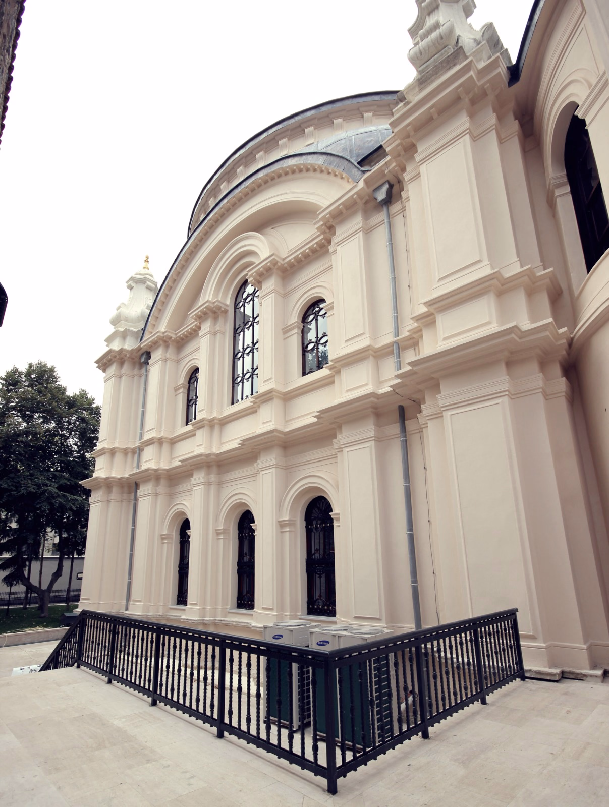 Küçük Mecidiye Camii