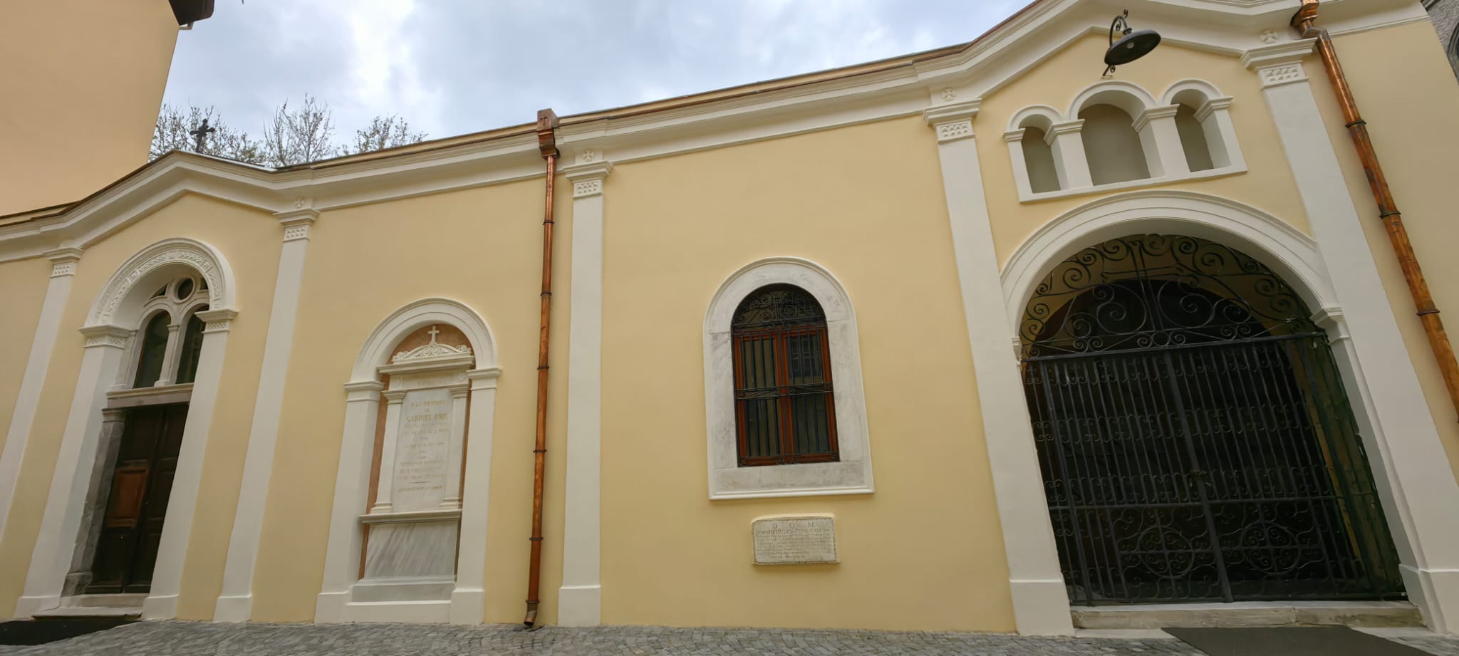St. Polikarp Kilisesi Görsel 2