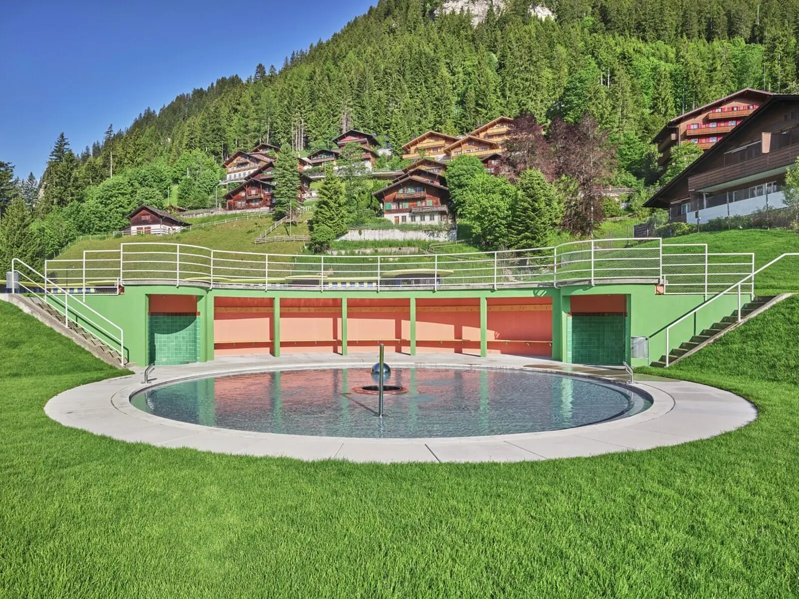Adelboden açık yüzme havuzu projesinden mimari görünüm 2